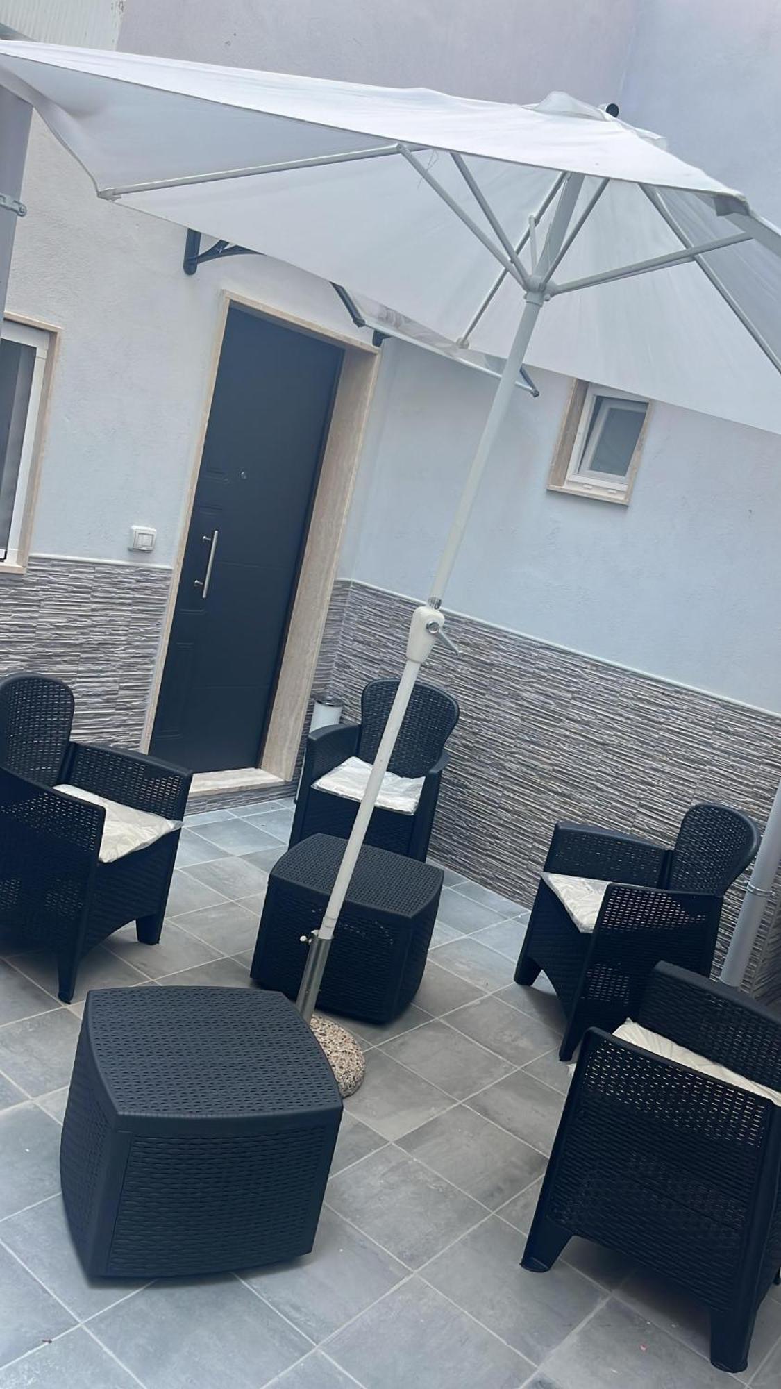 La Dimora Di Angelo 2 Hotel Bari Exterior photo